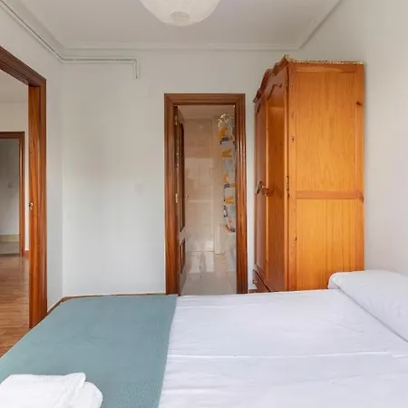 La Arena Zierbena Aparthotel *