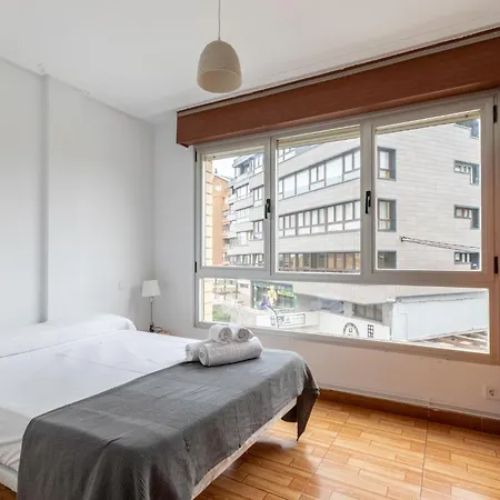 Aparthotel La Arena Zierbena La Arena (Basque Country)